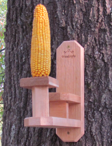 Squirrel Feeder - Table & Chair-cedar-squirrel-feeder-USA – Backyard Life